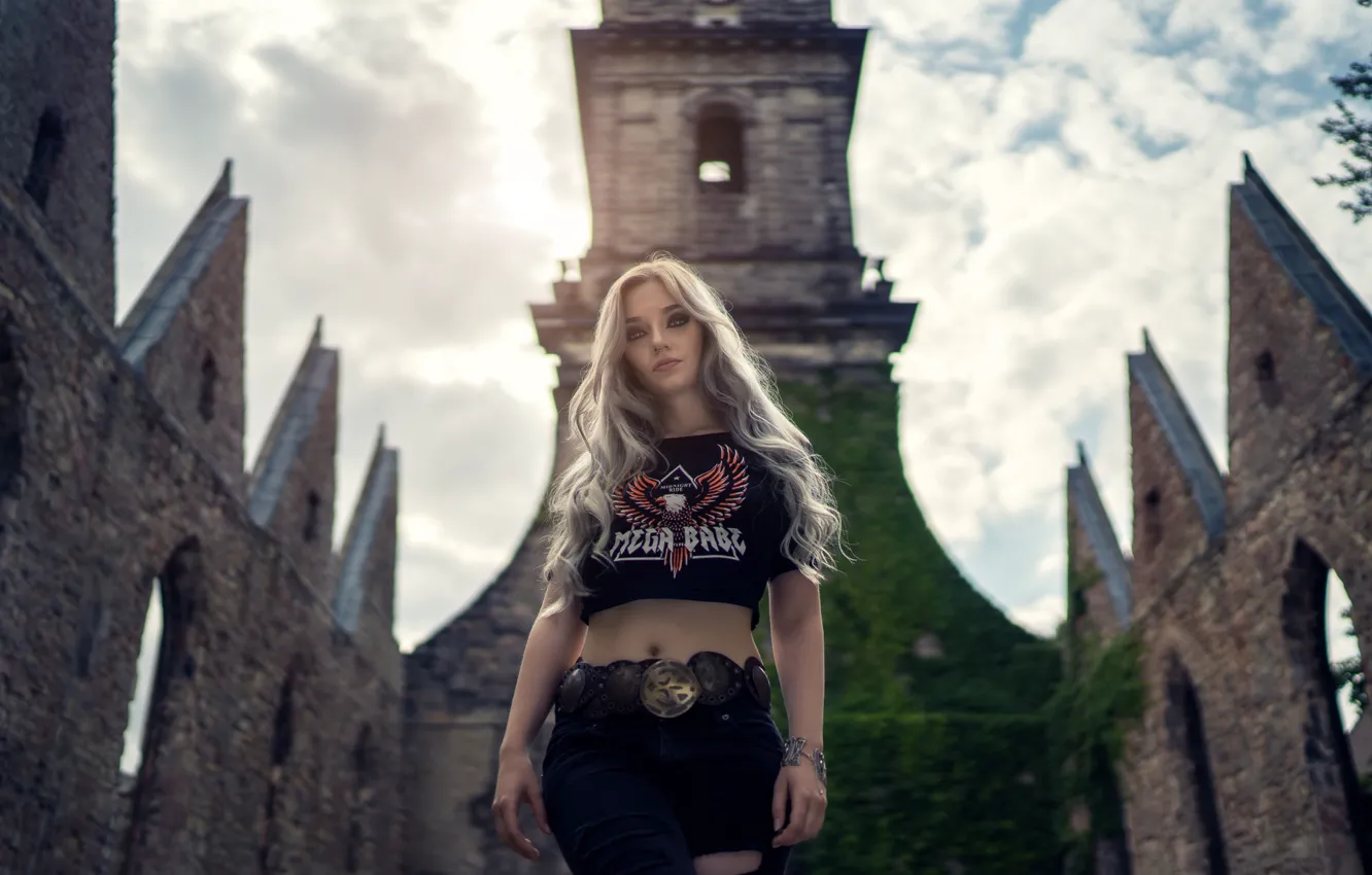 Photo wallpaper look, style, castle, model, long hair, Maike Hirche