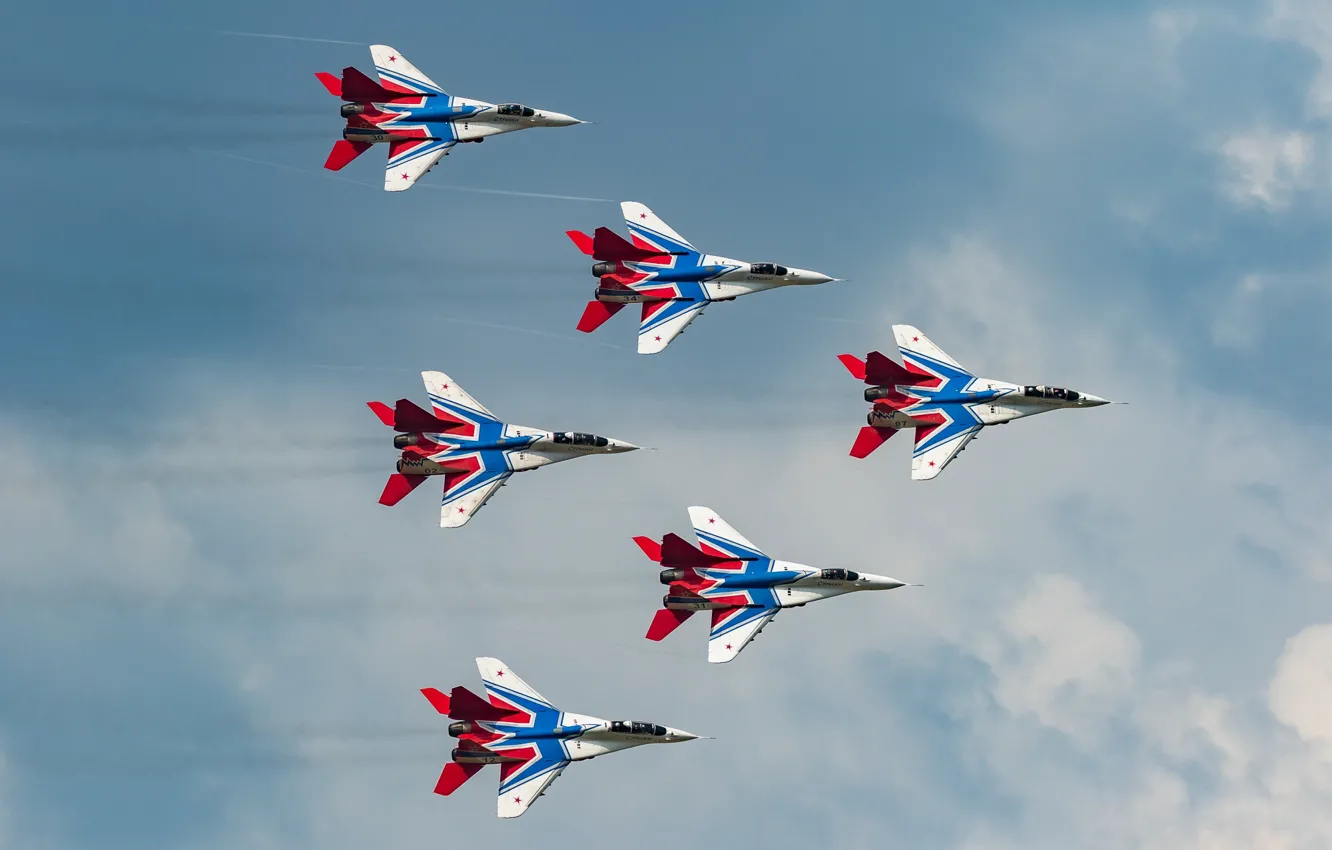 Photo wallpaper The MiG-29, multi-role fighter, aerobatic team "Swifts"