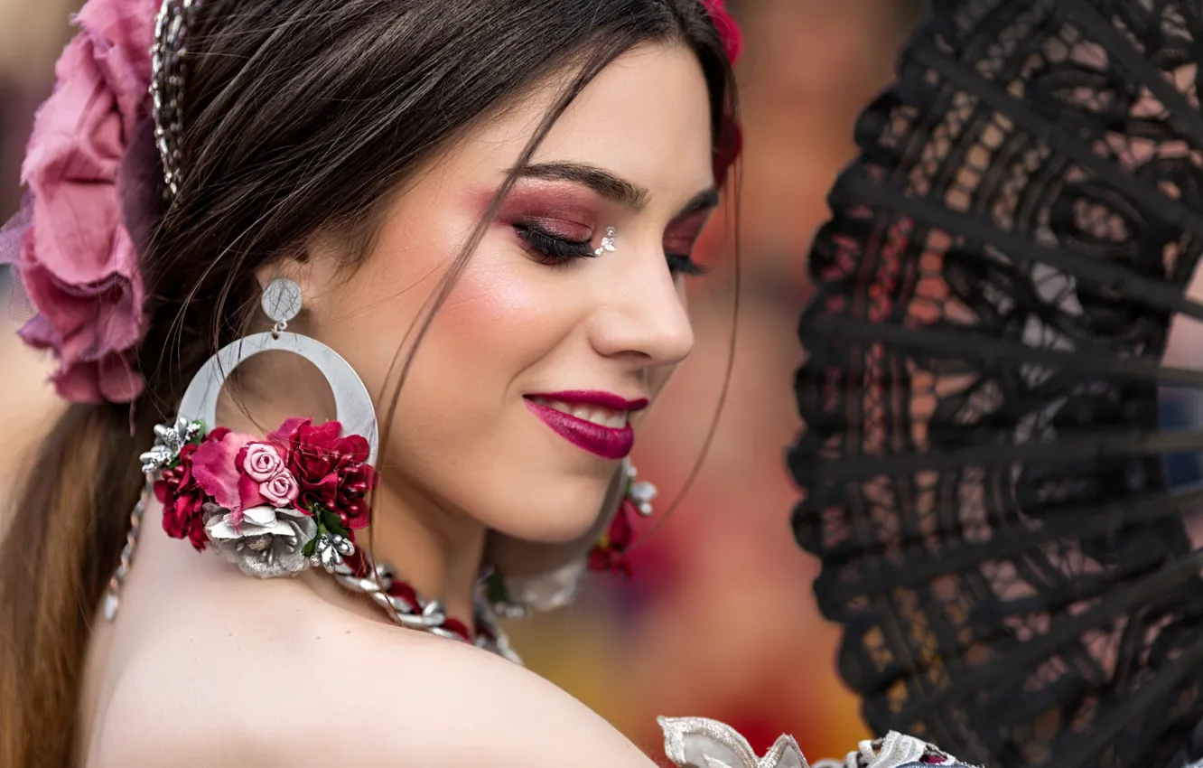 Photo wallpaper girl, flowers, face, eyelashes, smile, style, portrait, earrings