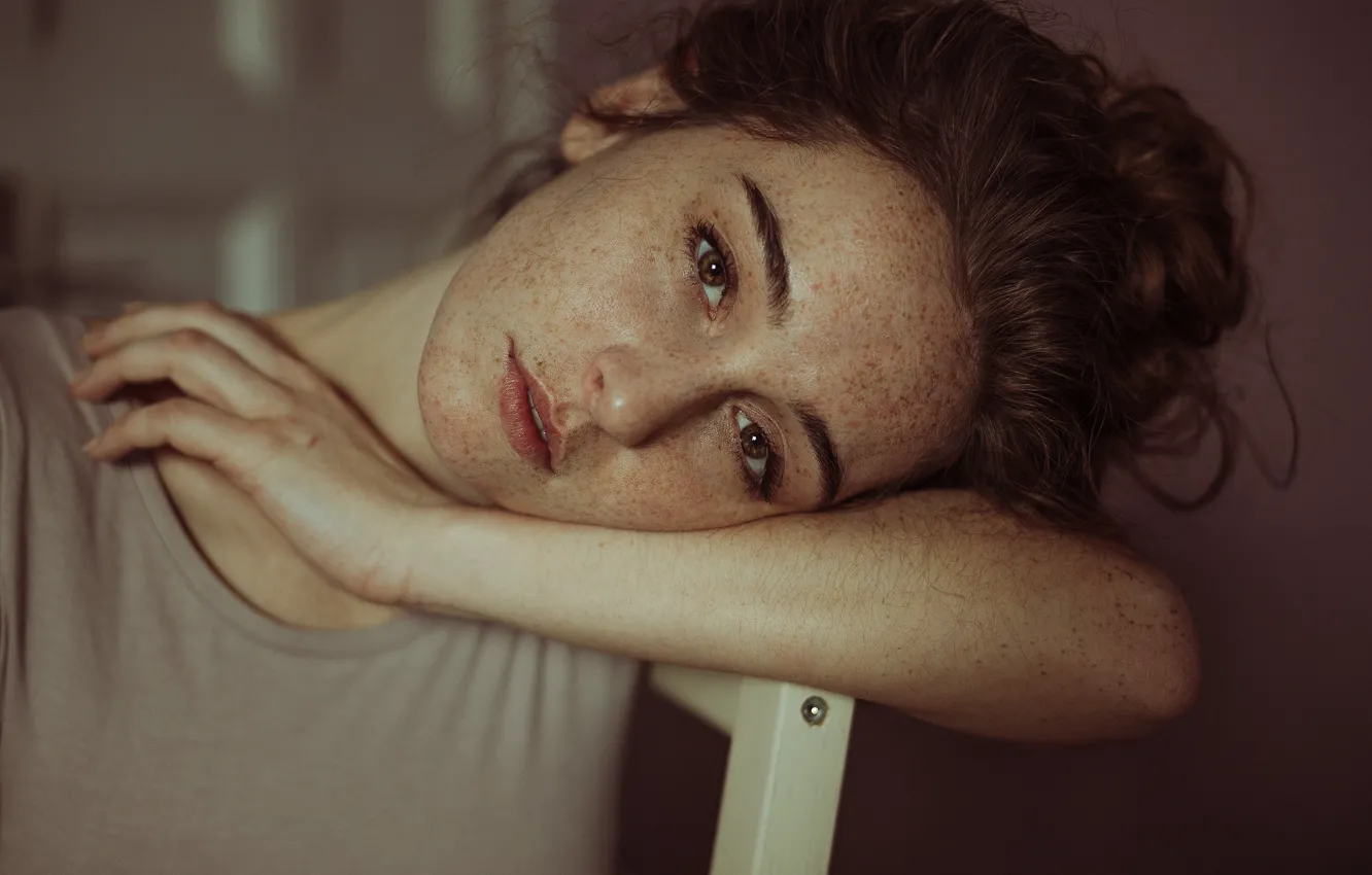 Photo wallpaper girl, portrait, freckles