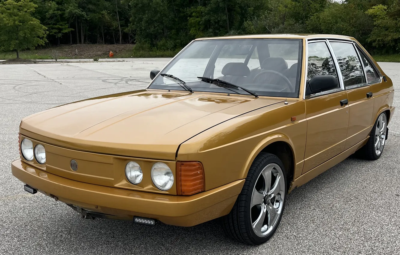 Photo wallpaper car, 613, Tatra, hatchback, Tatra 613