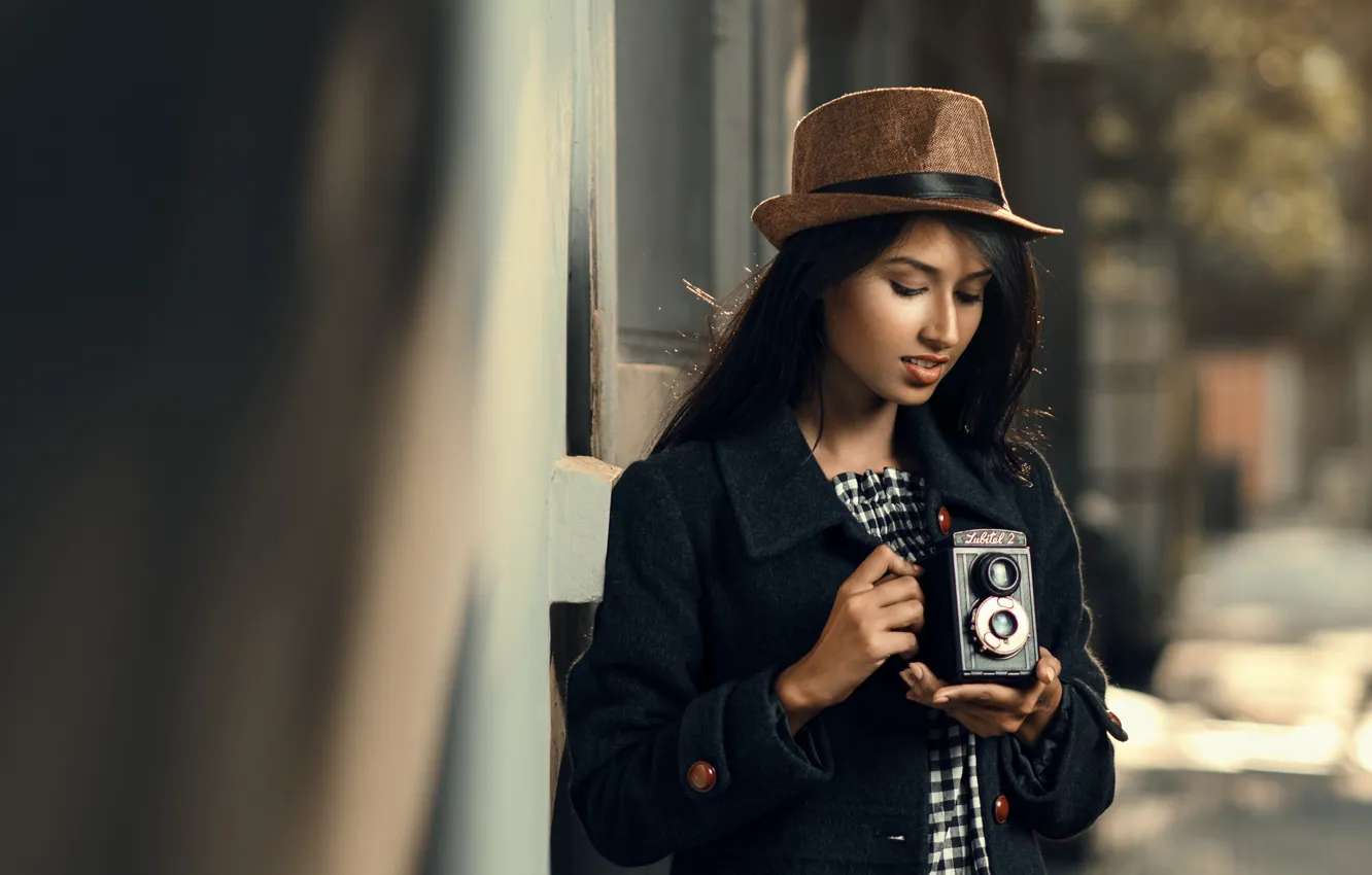 Photo wallpaper girl, hat, camera, bokeh