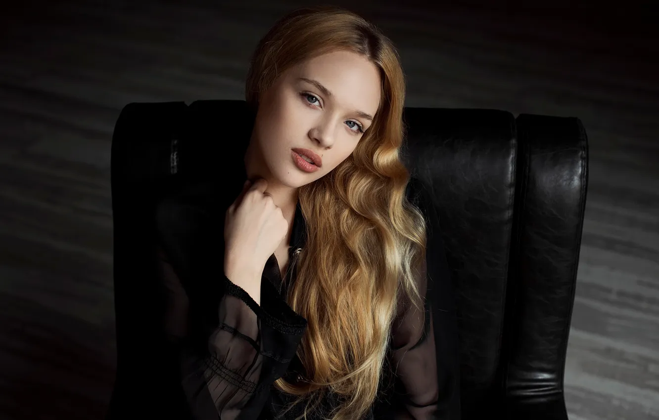 Photo wallpaper portrait, Elena, natural light