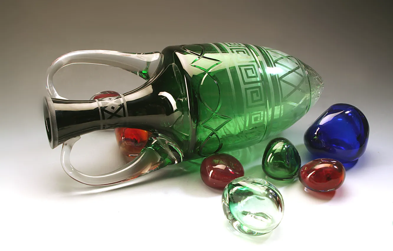 Photo wallpaper glass, crystal, amphora, Gus ' -Khrustal'nyy, colored stones, decorative composed