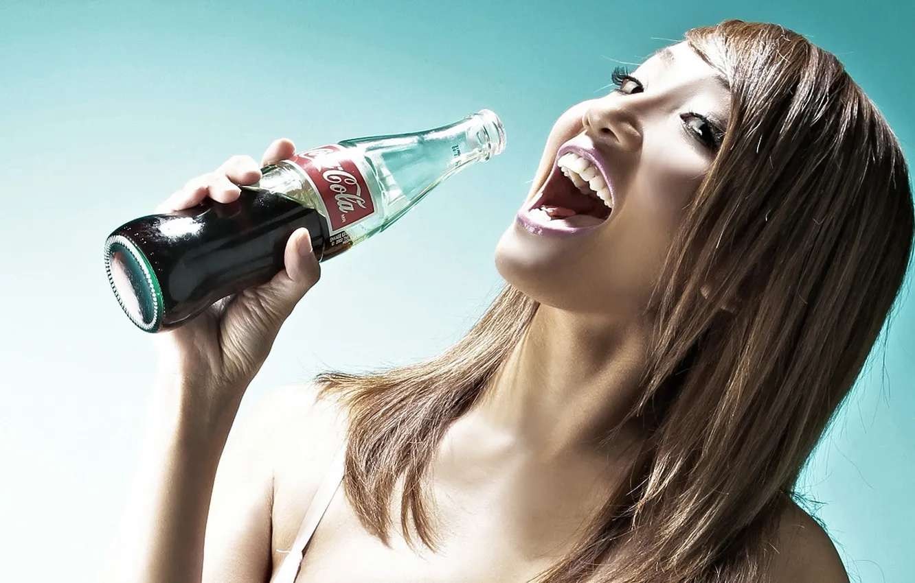 Photo wallpaper girl, smile, coca cola