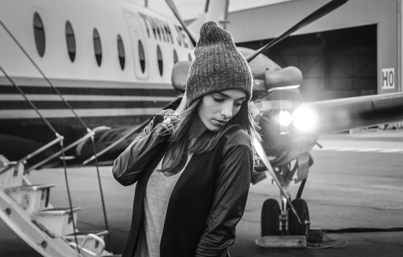 Photo wallpaper girl, b/W, the plane, photographer, Florent Bellurot