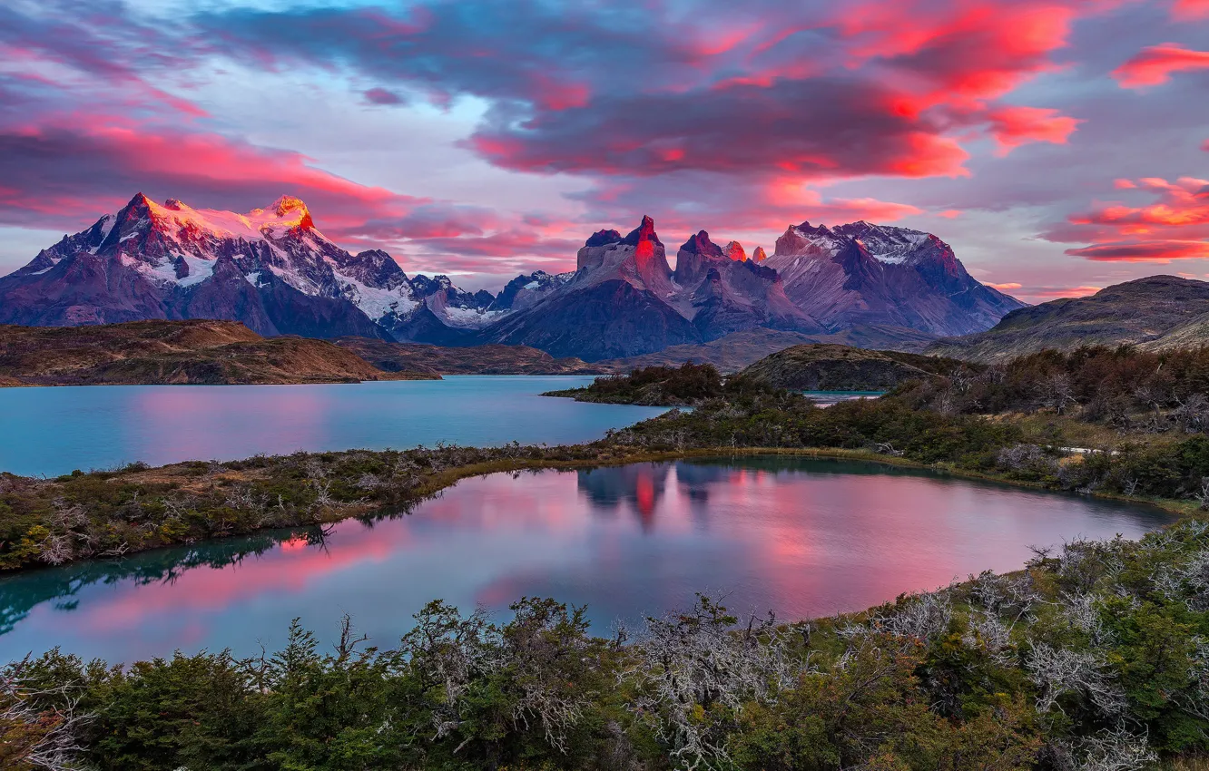 Photo wallpaper clouds, mountains, lake, tops, glow, Chile, Magallanes