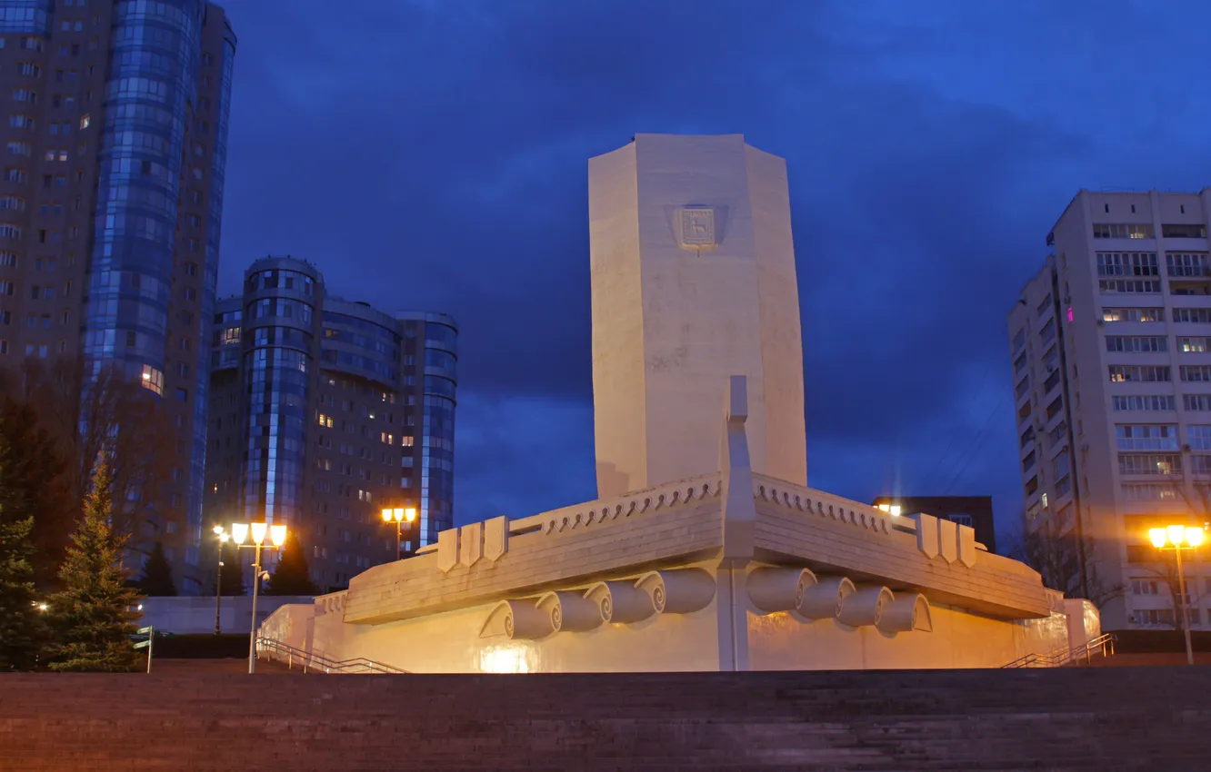Photo wallpaper the sky, clouds, building, home, the evening, lights, sculpture, Russia