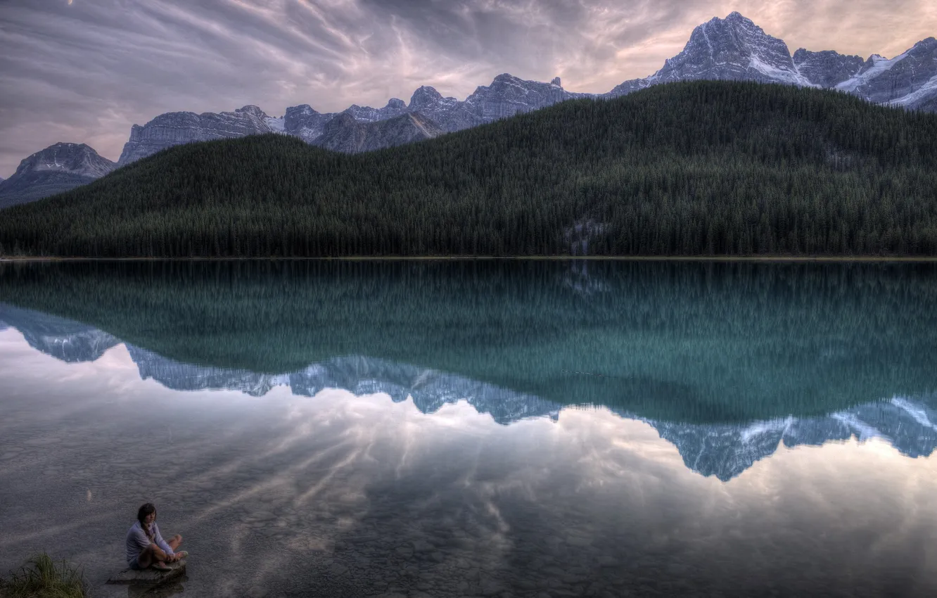 Photo wallpaper girl, mountains, lake