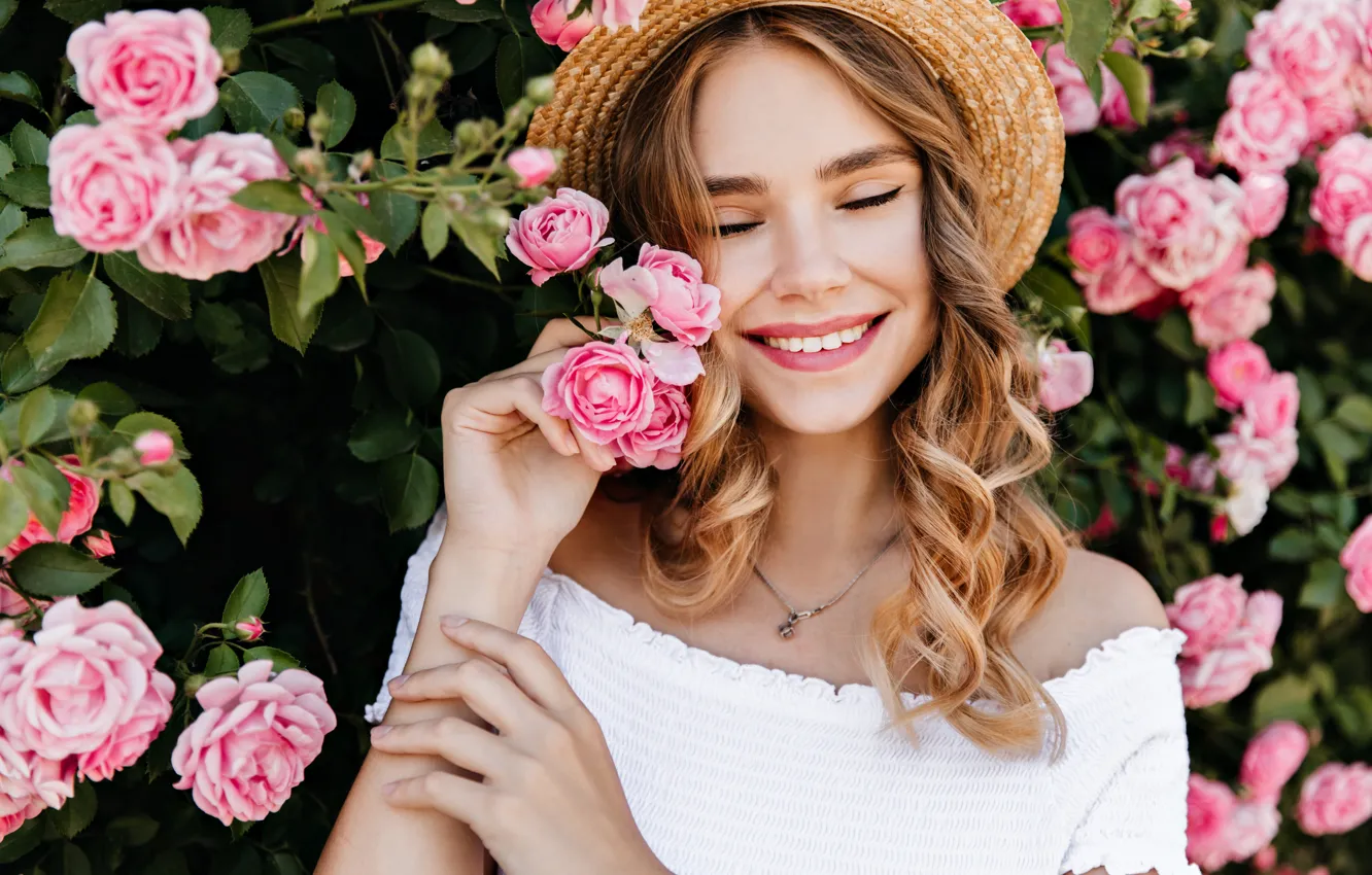 Photo wallpaper summer, girl, joy, flowers, smile, roses, positive, hat