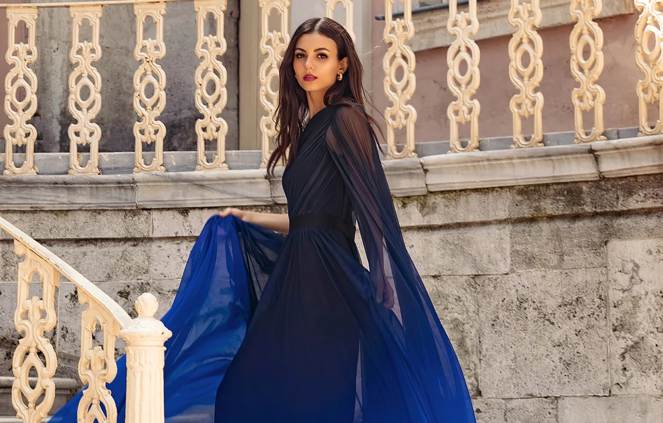 Photo wallpaper look, ladder, beauty, brunette, dress, girl, model, Victoria Justice