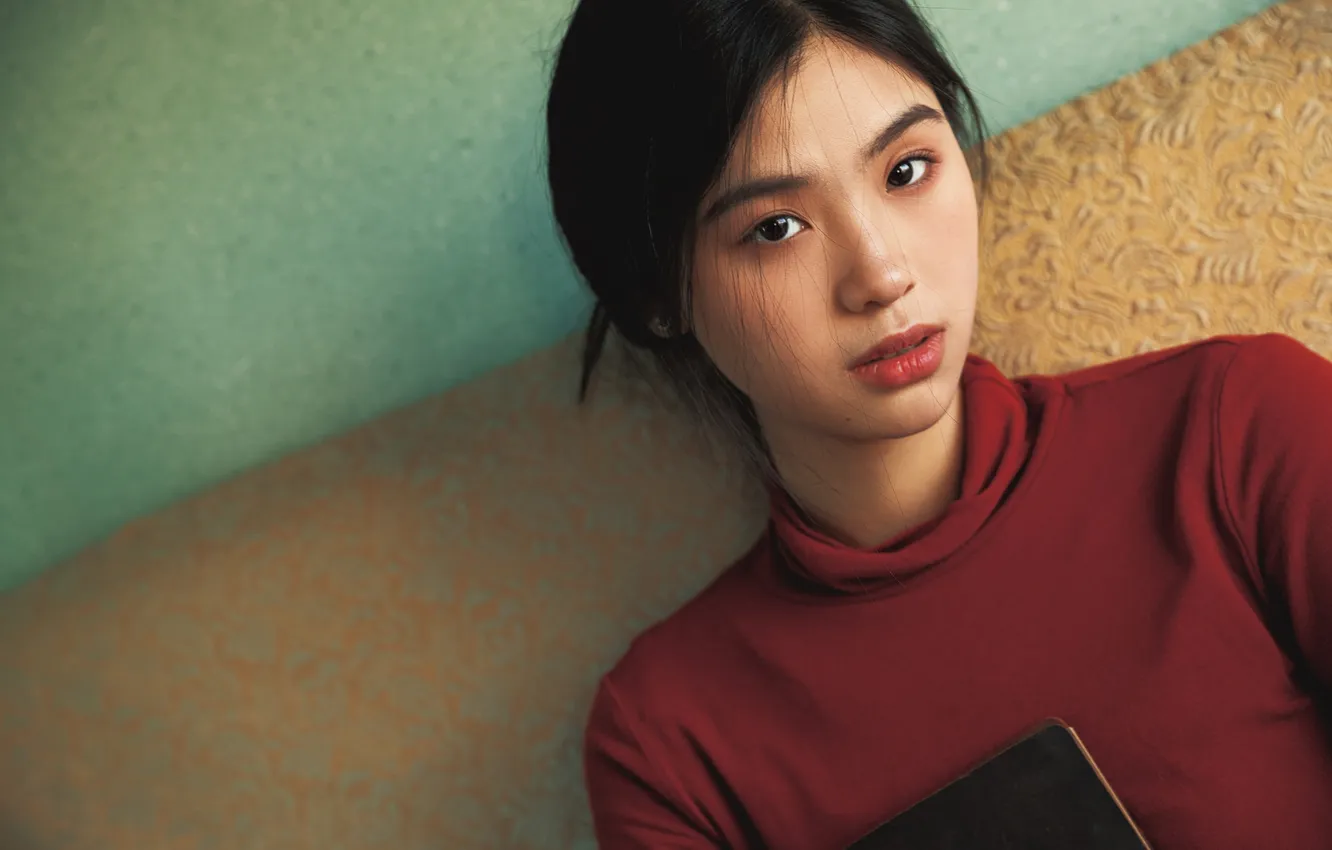 Photo wallpaper Beautiful, Asian, Model, Smile, Woman, Sofa, Cute, Pretty