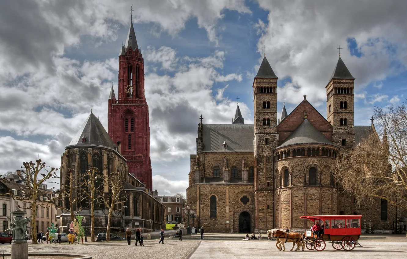 Photo wallpaper clouds, area, tower, coach, Netherlands, Palace, Maastricht