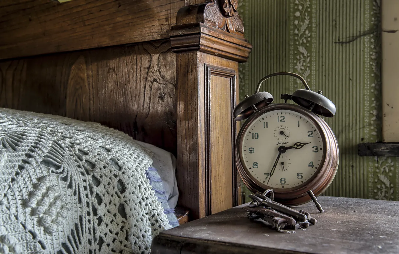 Photo wallpaper watch, key, alarm clock
