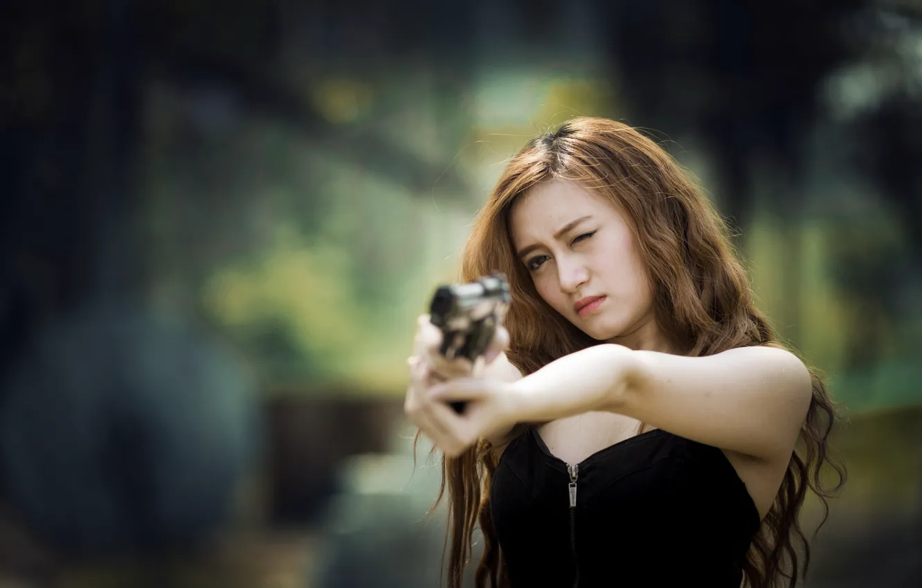 Photo wallpaper girl, gun, Asian