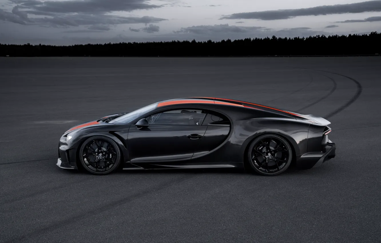 Photo wallpaper asphalt, Bugatti, hypercar, Chiron, Super Sport 300+