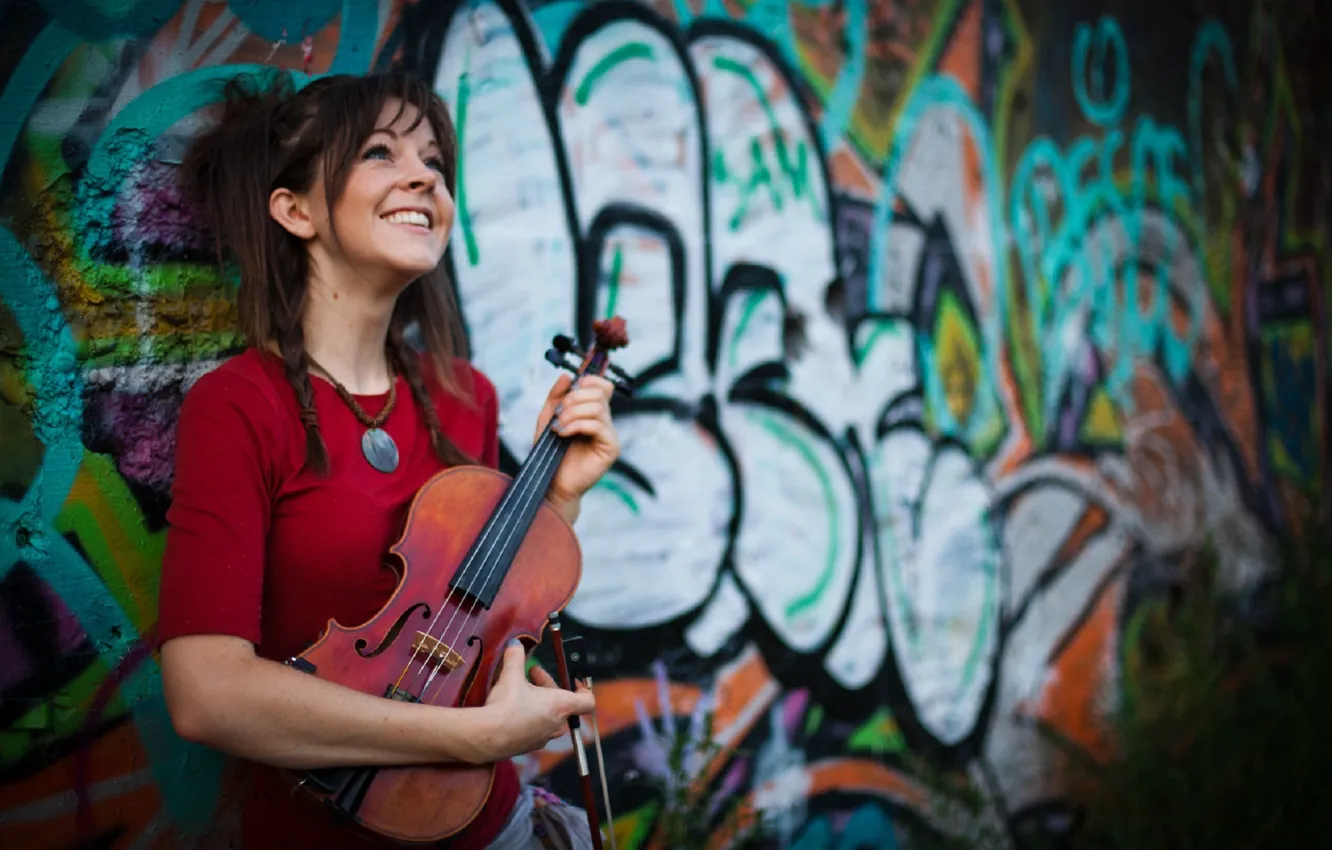 Photo wallpaper graffiti, violin, Lindsey Stirling, Violin.