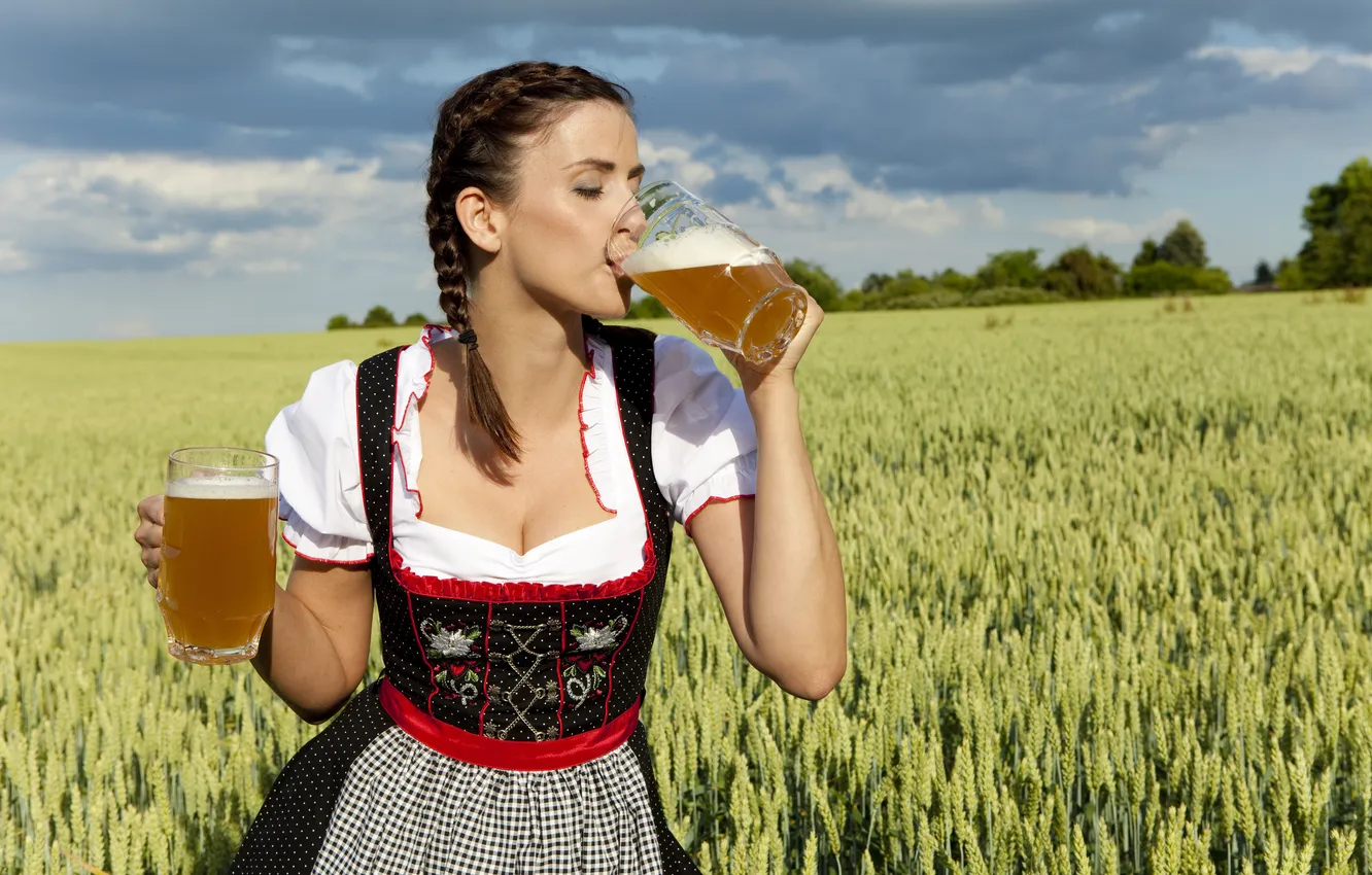Photo wallpaper field, girl, clouds, beer