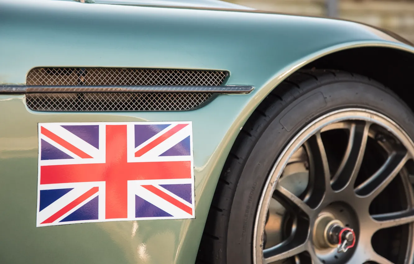 Photo wallpaper Flag, Wing, Velikobritaniya, Aston Martin DBRS9