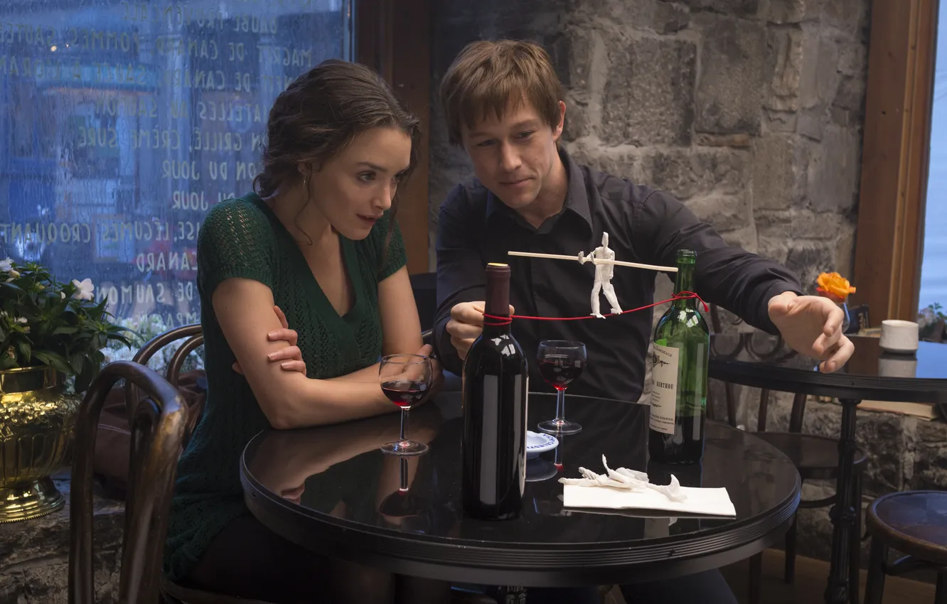 Photo wallpaper glass, bottle, men, frame, table, Joseph Gordon-Levitt, tightrope Walker, Joseph Gordon-Levitt