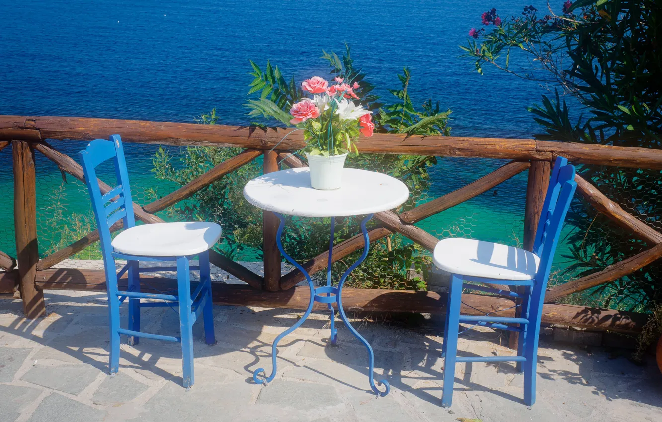 Photo wallpaper flowers, sea, cafe, table, chair