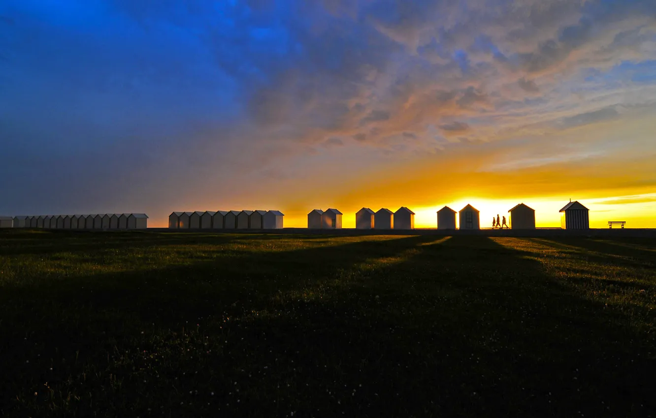 Photo wallpaper France, people, silhouette, glow, beach house, Cayeux-Sur-Mer