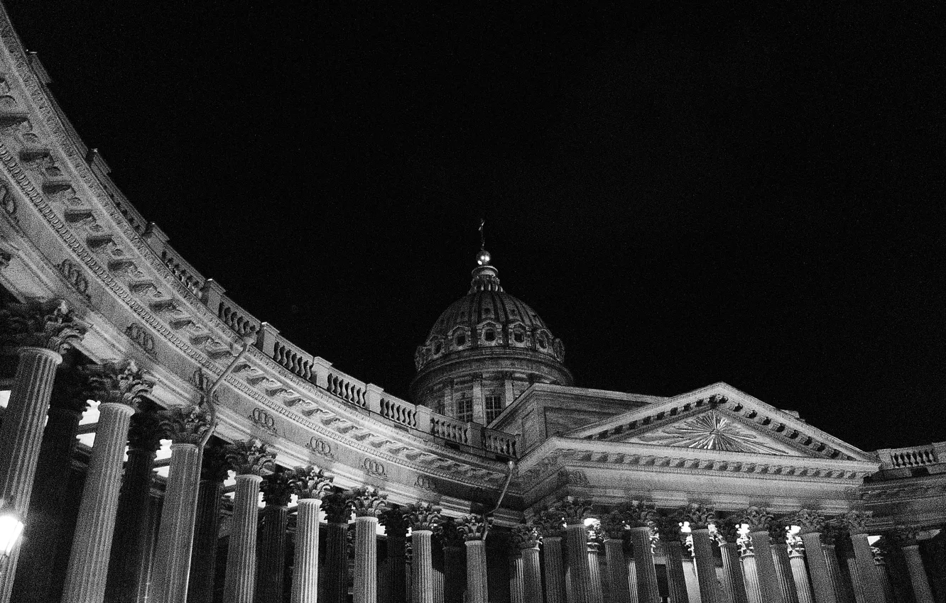 Photo wallpaper Night, Saint Petersburg, St. Isaac's Cathedral, Black-white