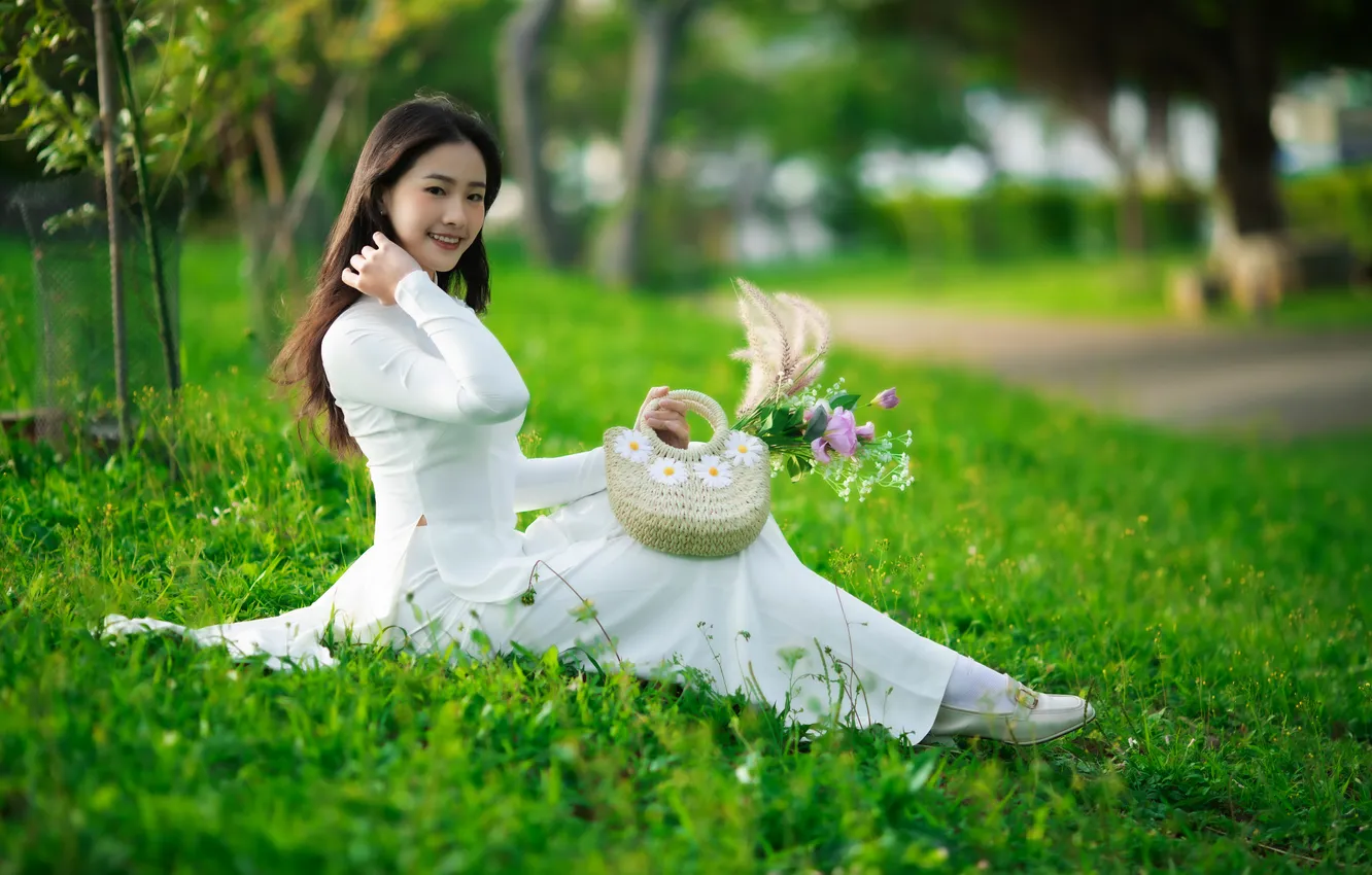 Photo wallpaper look, the sun, flowers, pose, Park, model, skirt, portrait