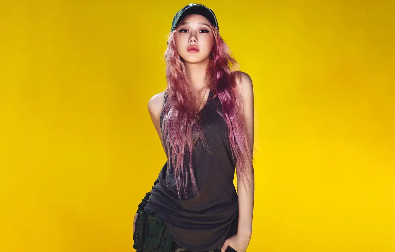 Photo wallpaper Music, yellow background, Giselle, Aespa, K-Pop singer