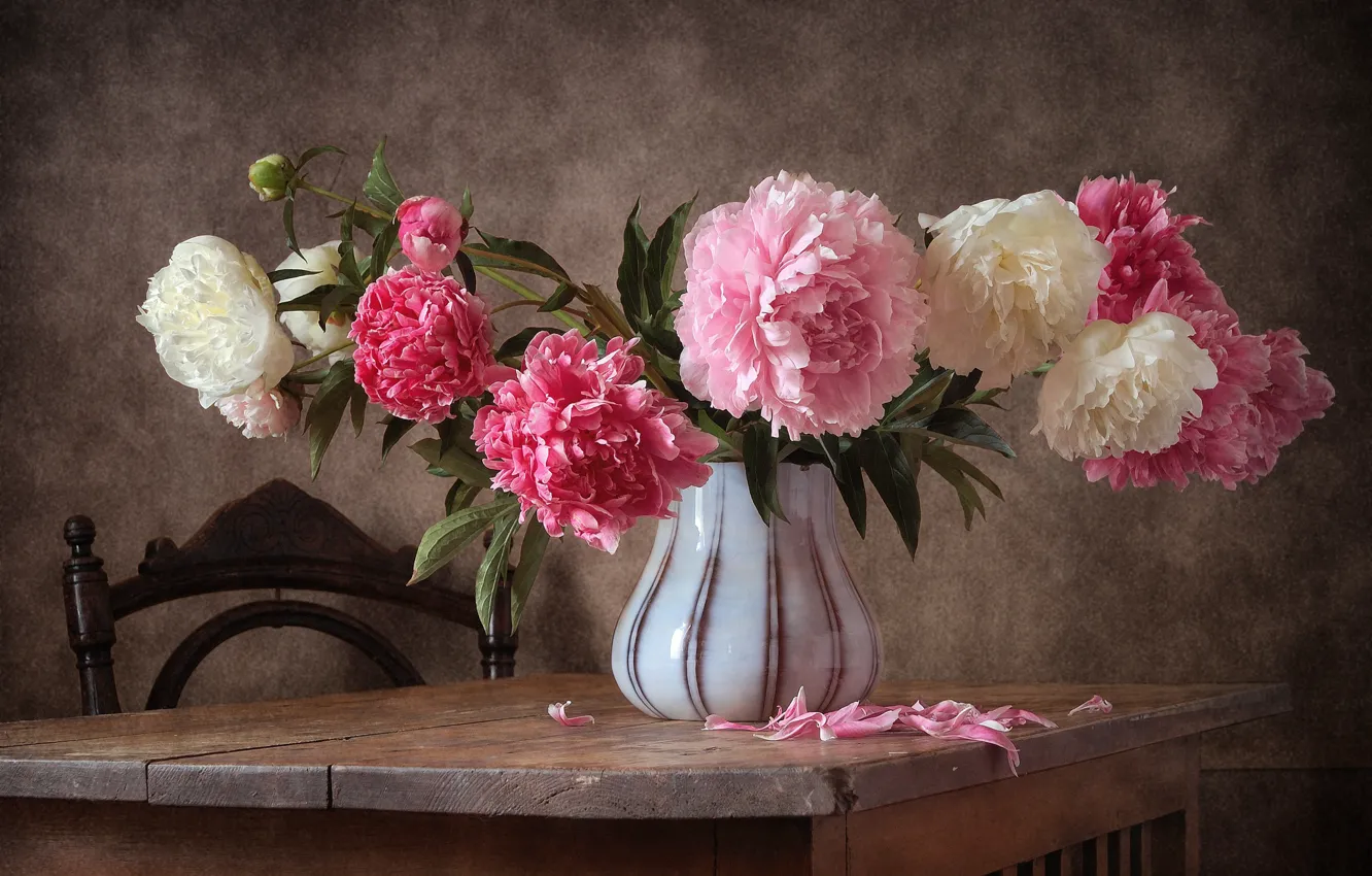 Photo wallpaper flowers, table, petals, vase, peonies, Nikolay Panov