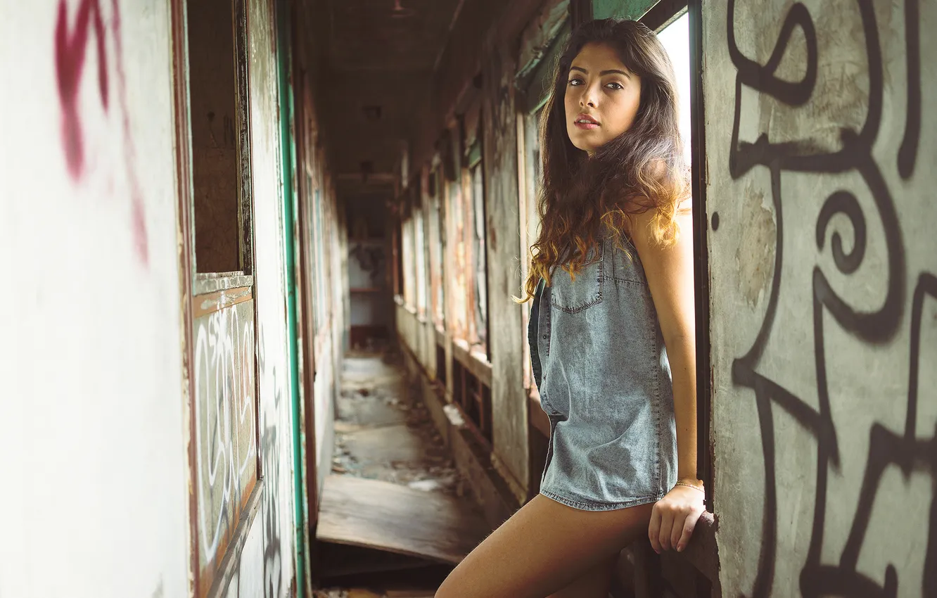 Photo wallpaper look, girl, window, Isabella D