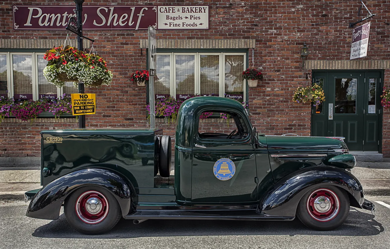 Photo wallpaper machine, the city, street