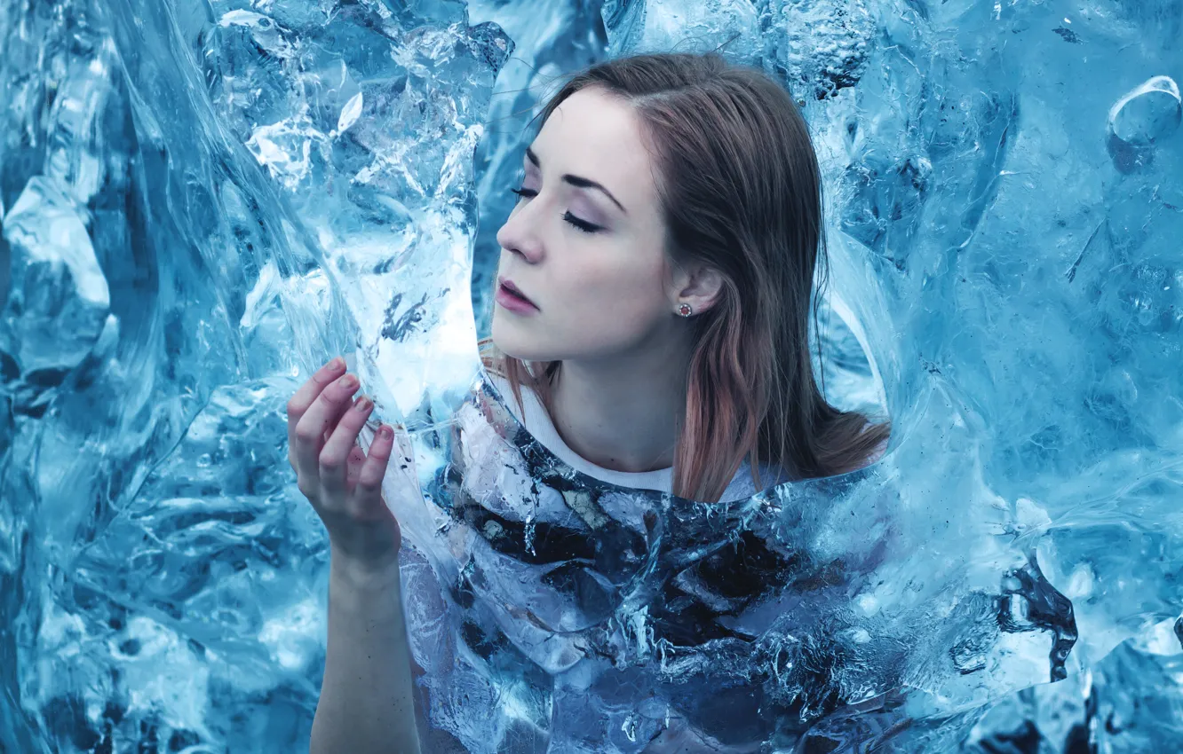 Photo wallpaper cold, girl, ice