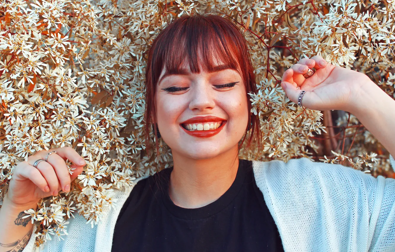 Photo wallpaper flowers, smile, positive, red hair, smile, flowers, positive, The view from the top