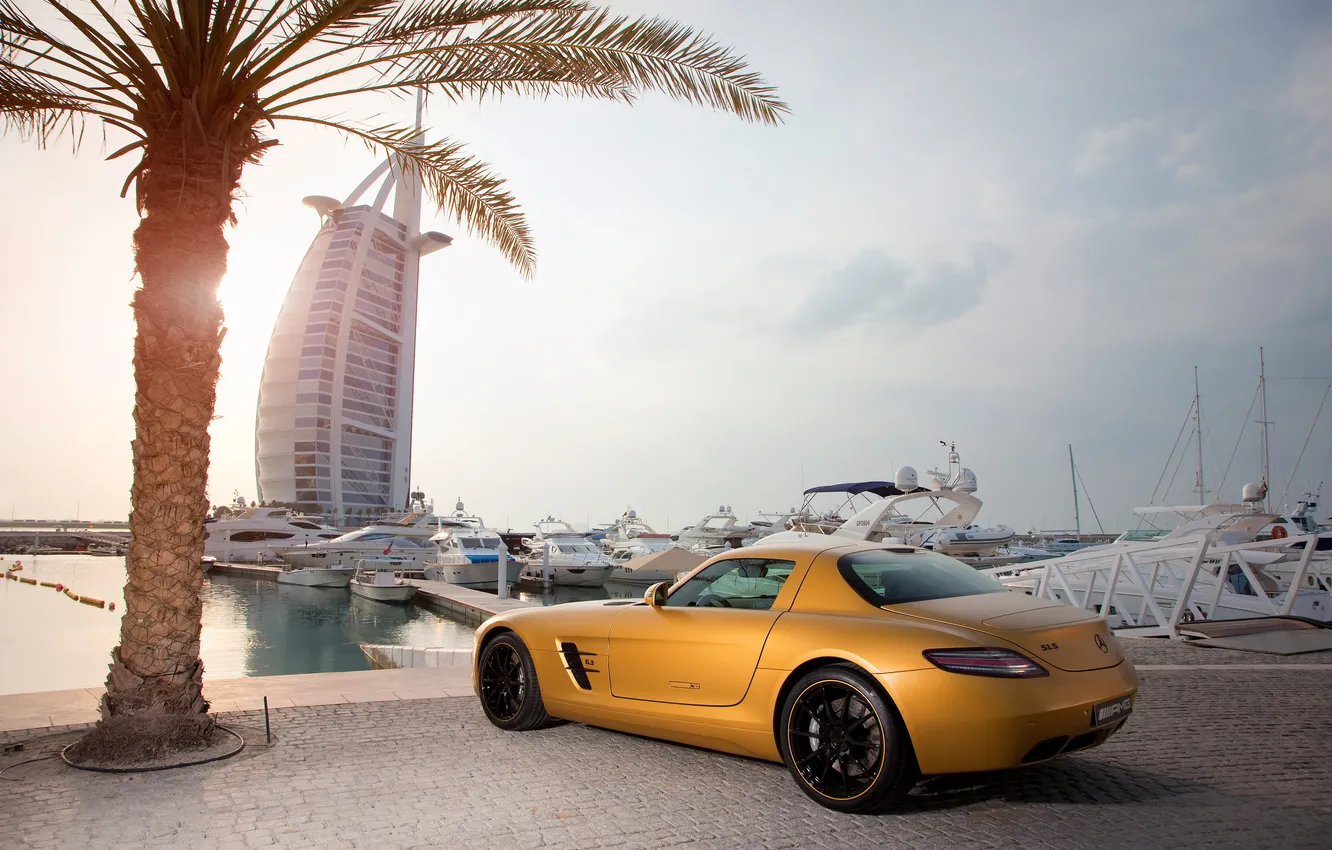 Photo wallpaper the sky, Palma, Wallpaper, yachts, gold, the hotel, gold, Mercedes Benz