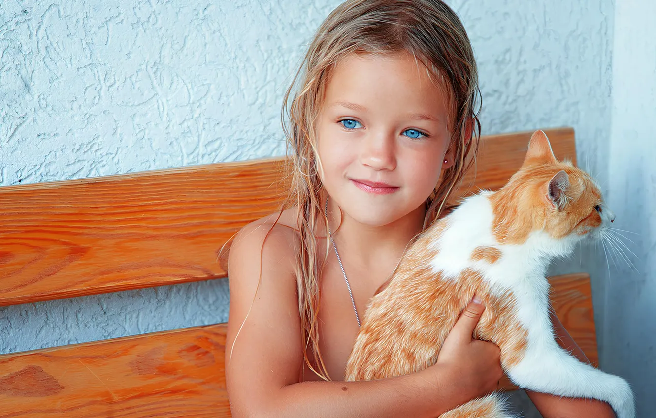 Photo wallpaper cat, bench, smile, cat, positive, girl, chain, blue eyes