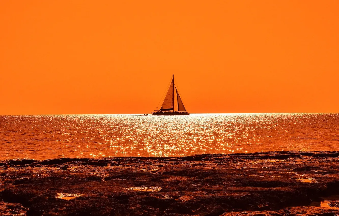 Photo wallpaper sunset, people, shore, sailboat, dal, the evening, glow, walk