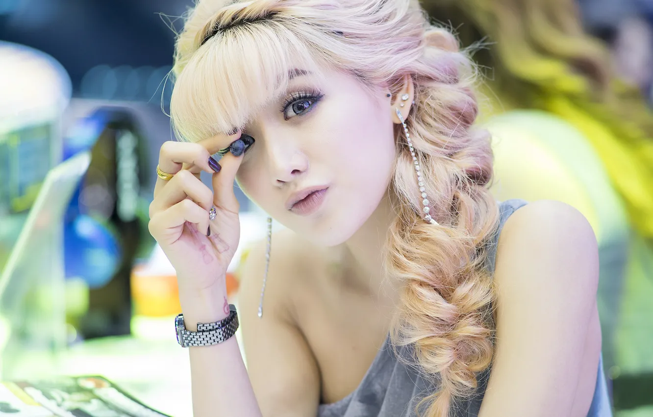 Photo wallpaper look, face, hair, hairstyle