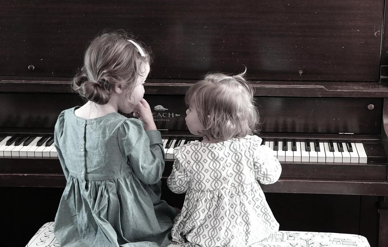 Photo wallpaper girls, piano, sisters