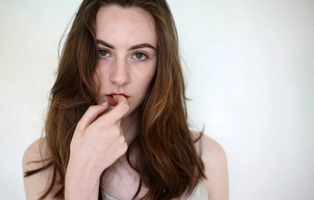 Photo wallpaper sponge, the beauty, green eyes, red lips, Isabella