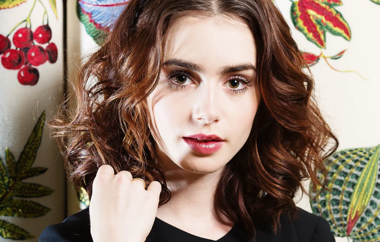 Photo wallpaper portrait, actress, brunette, Lily Collins