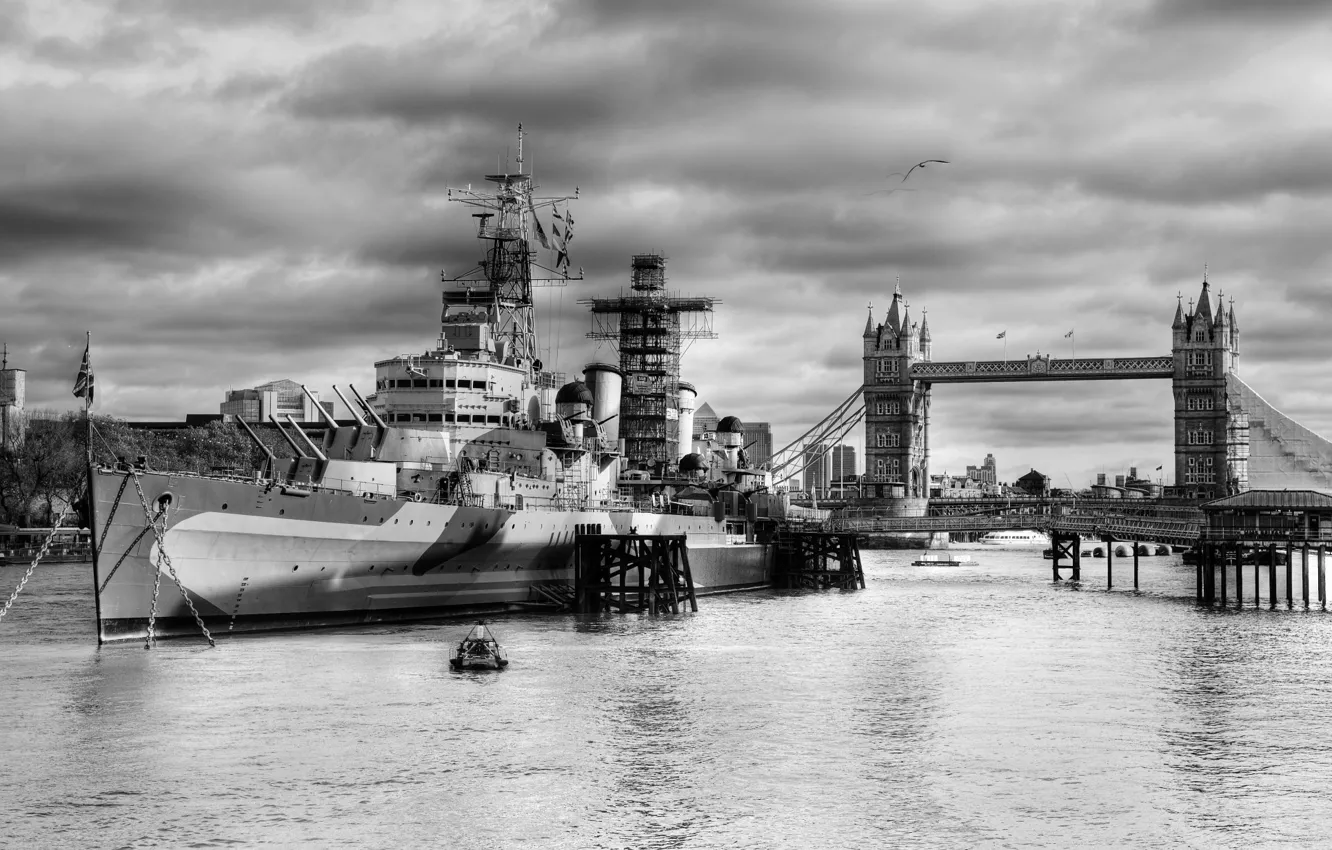 Photo wallpaper weapons, war, ship, London, UK, black and white, The Cruiser Belfast