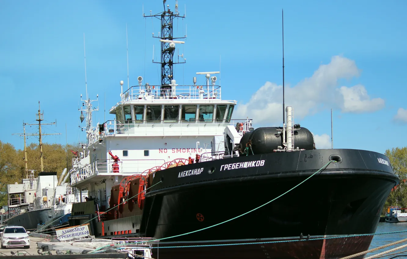 Photo wallpaper tug, pier, sea, rescue