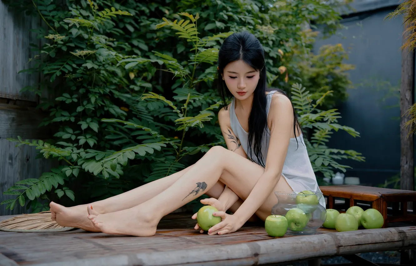 Photo wallpaper pose, model, apples, portrait, hands, makeup, figure, dress