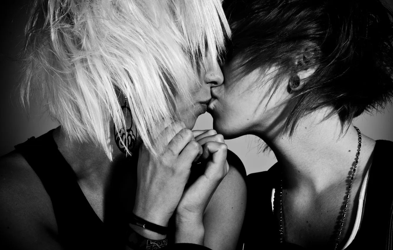 Photo wallpaper girl, kiss, brunette, blonde, pair, black and white, girls