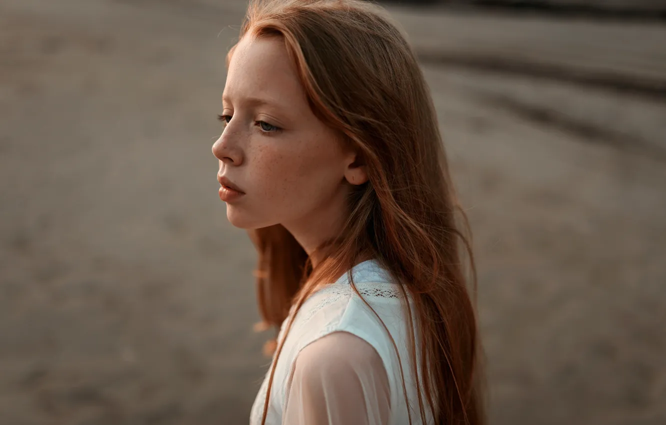 Photo wallpaper girl, freckles, Juliana Naidenova