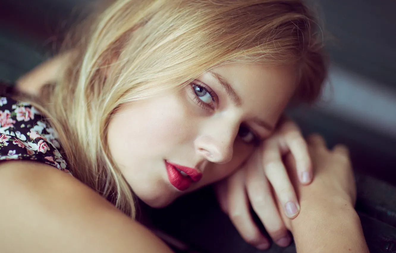 Photo wallpaper girl, pose, portrait, hands, blonde, red lips
