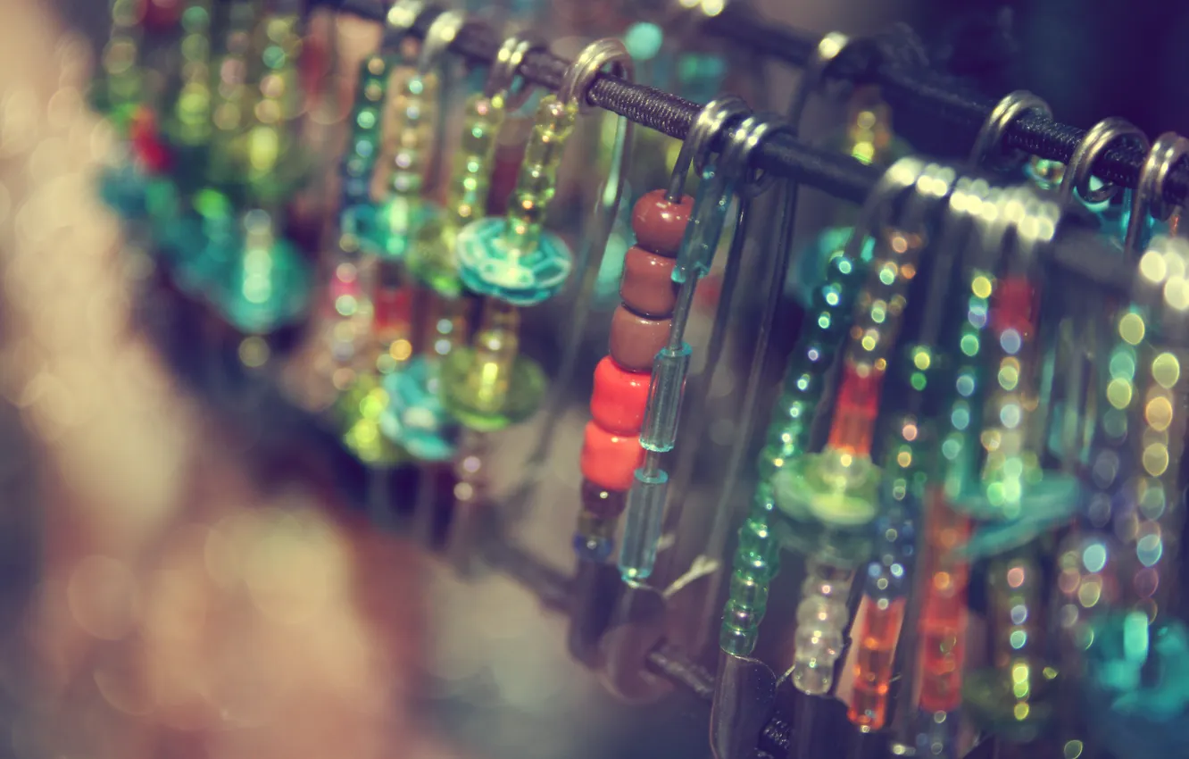 Photo wallpaper macro, beads, beads, pin