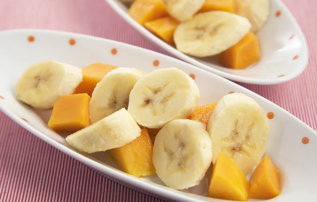 Photo wallpaper bananas, pieces, fruit, slices, slices, papaya