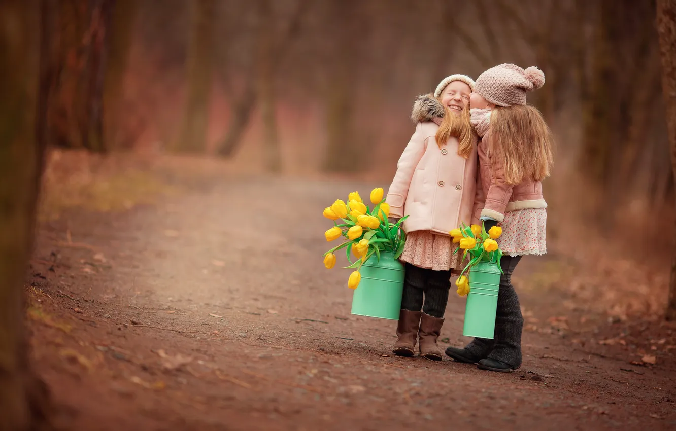 Photo wallpaper road, forest, joy, children, mood, meeting, girl, girlfriend